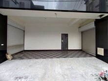 8米面寬透天店面+間間套房｜有電梯+可停三車