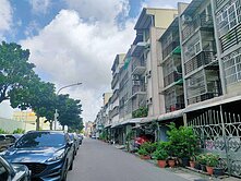 小港醫院騎樓透天