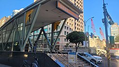 獨家～ 捷運三分鐘～三房二廳一點五衛