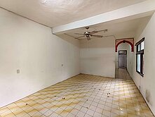 【永慶達人阿信】大里草湖郵局旁臨路邊間孝親房透天