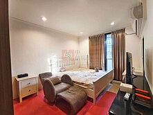 西大食品透天店面