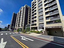 《屋主急售 出價就談》觀音草漯東方京品2房+車位