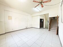 竹東下公館 嘉年華社區明亮車庫透天 