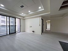 聚合發權美大三房平車黎明商圈10年屋我是承辦