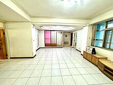 康寧大廈近行天宮捷運站四房雙面採光四房室內44坪