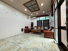 來看南區金華商圈車庫優質透天