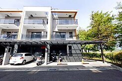 蔡佳宸★落羽松秘境全新未住大面寬邊間別墅~雙套房