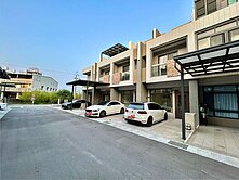 世紀北斗 | 稀有釋出美透天 | 一樓有孝親房