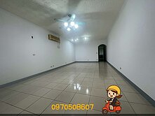 大地坪臨路別墅 × 面公園稀有釋出｜雙車位首選