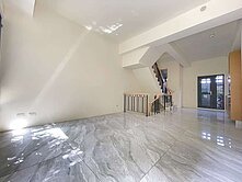 築實🐟 獨家！潭子全新雙車別墅｜科技園區第一排