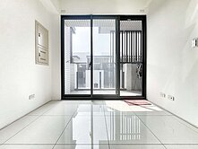 大里中興商圈輕屋齡雙車面寬透天別墅