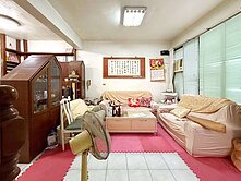 中清捷運大面寬邊間臨路透天