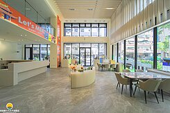 高醫商圈★14米面寬★獨立電梯燙金角窗店霸