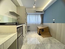 《全新邊間酒店式電梯透套》預估年收280萬