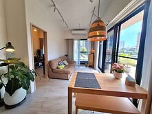 悅峰WE露台三房車