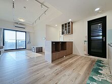 春福好好｜邊間三面採光｜明亮三房平車