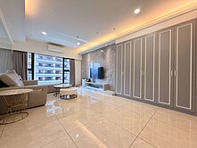 美術皇居｜制震｜四房雙主臥雙平車｜梵谷星空景觀泳池