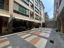 鳳山四樓透天稀有雙車墅