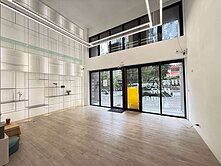 中壢捷運A22燙金門牌 忻津知底商店面