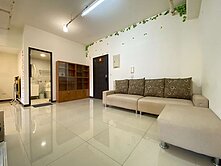 三民超值排名暉鍠時代鼎山輕軌家樂福2房高樓車位