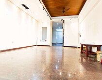 仁武登發商圈大地坪面寬電梯金店面