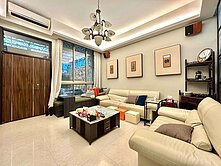 信實恬🍭潭子頭家厝挑高5米5房質感車庫別墅