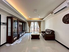 淡水新市鎮市中心、豪斯登堡、朝南大四房平面車位