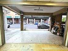 東門圓環★面寬金店面★正四樓+騎樓+地下室