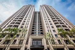 隱藏口袋物件📌【泰若天成】最頂朝南精裝戶