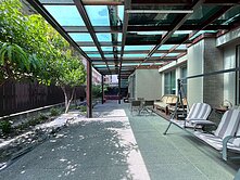 漂亮私有庭院一樓❤️有車位、管理❤️