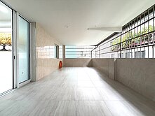 尖美商圈翻新公寓2樓美4房