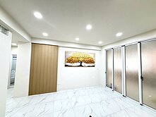 尖美商圈翻新公寓2樓美4房