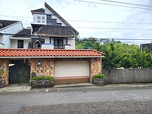 ｛余育賢｝鳥松觀湖山莊❤超大庭院別墅❤地115坪