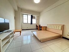 中華大學城｜免爬樓梯｜稀有大套房