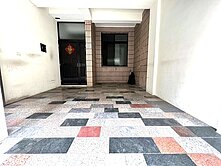 入住左營  大樓價  車庫透天價值