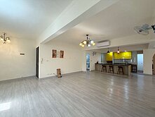 孝二路三角窗住辦2樓~東森育婕