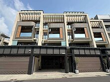 仁武名山｜新穎質感面寬電梯雙車透天別墅