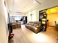 桃園中路特區熱門璟都巴黎社區稀有面公園雙衛兩房車