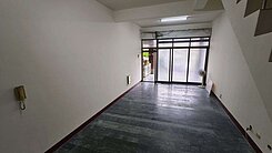 屏東萬丹4樓店住雙車庫|臨路20米|