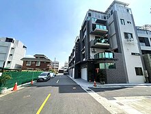 全新未住 大面寬*電梯雙車墅 梓官區近高大特區
