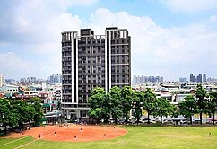 東區大四房雙車大樓