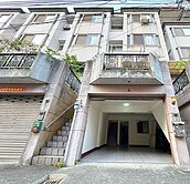 勤益科大正4樓車庫別墅