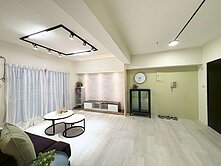 亞灣-高樓層超低總價3改2房平車-2衛