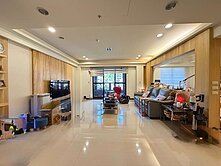 頡出好房❤️美術館特區遠見藝品漂亮四房平車