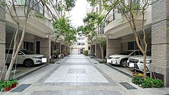 洽專員最便宜！來電看大面寬近百坪空間四房電梯別墅