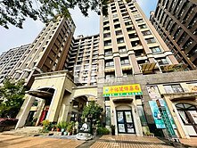 東區旱溪夜市三房平車視野戶