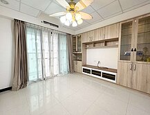 專！十期葳格國際學校 | 文華硯大三房平車 |