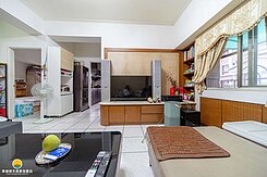 沛函⭐農十六近輕軌捷運三房車位