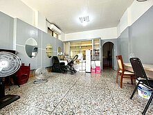 #潭子區#震後屋#勝利商圈.輕屋齡美屋況透店