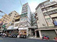 哈利！中國醫旁醫護電梯小套房